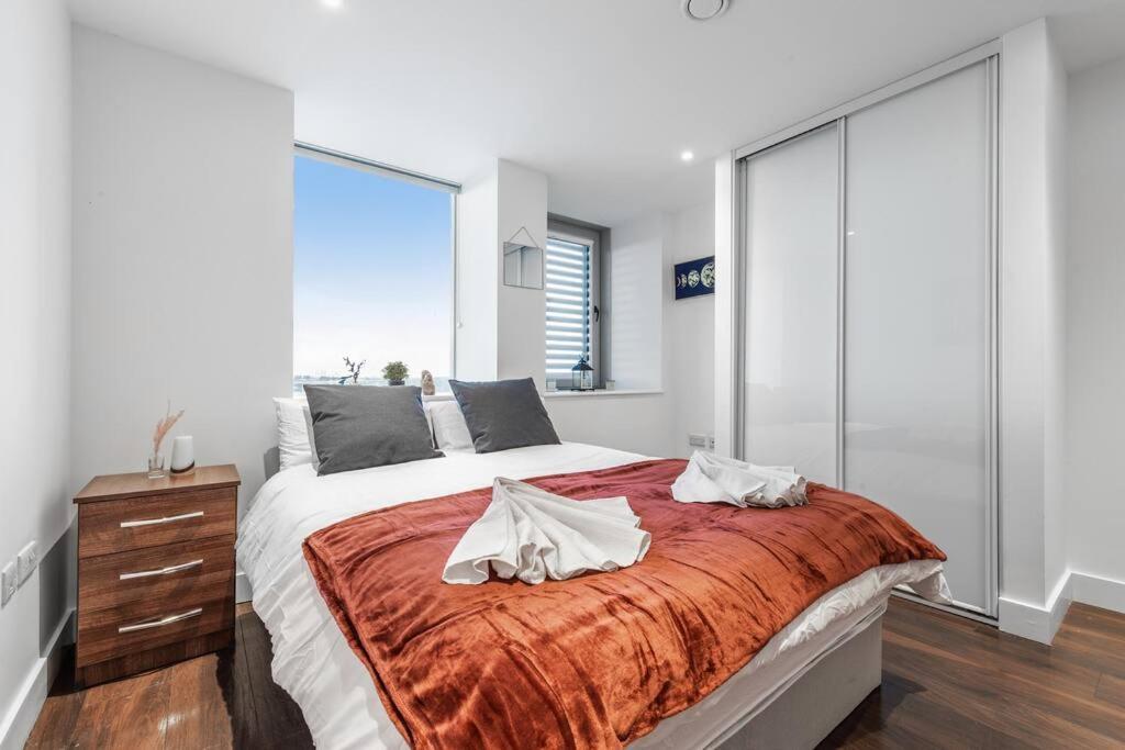New Apartment 20 Mins From Waterloo London Bp36 Eksteriør bilde